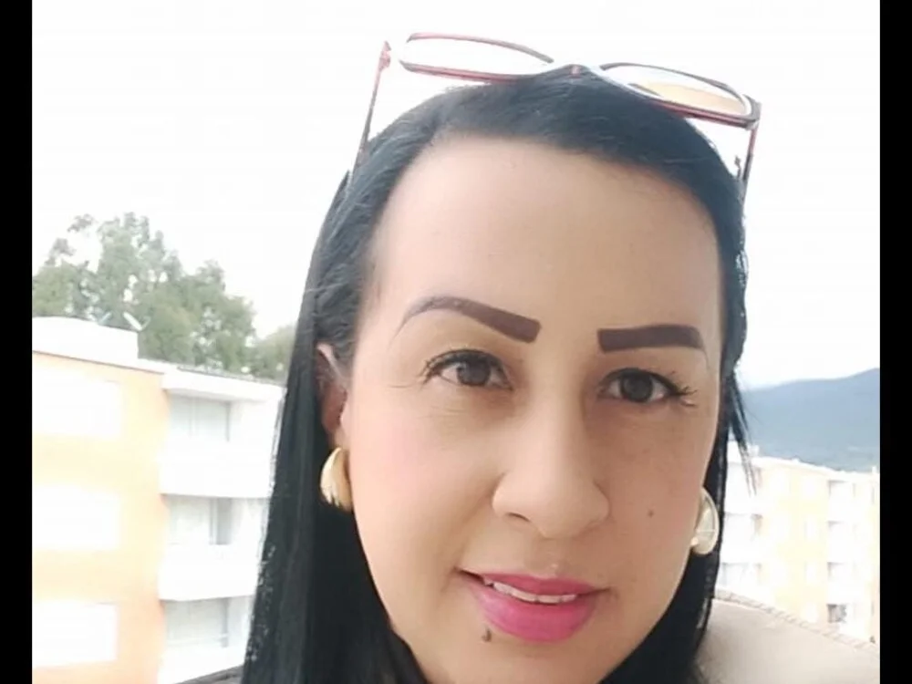 alis_milf offline XXX-chat