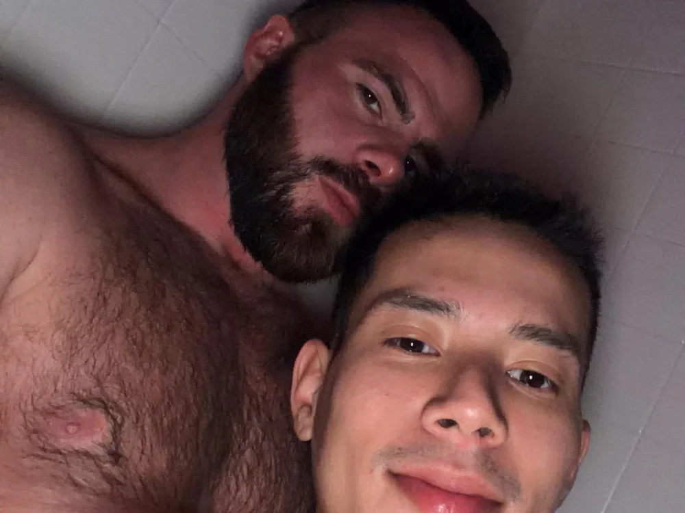 Czat XXX offline – The_Alphapair