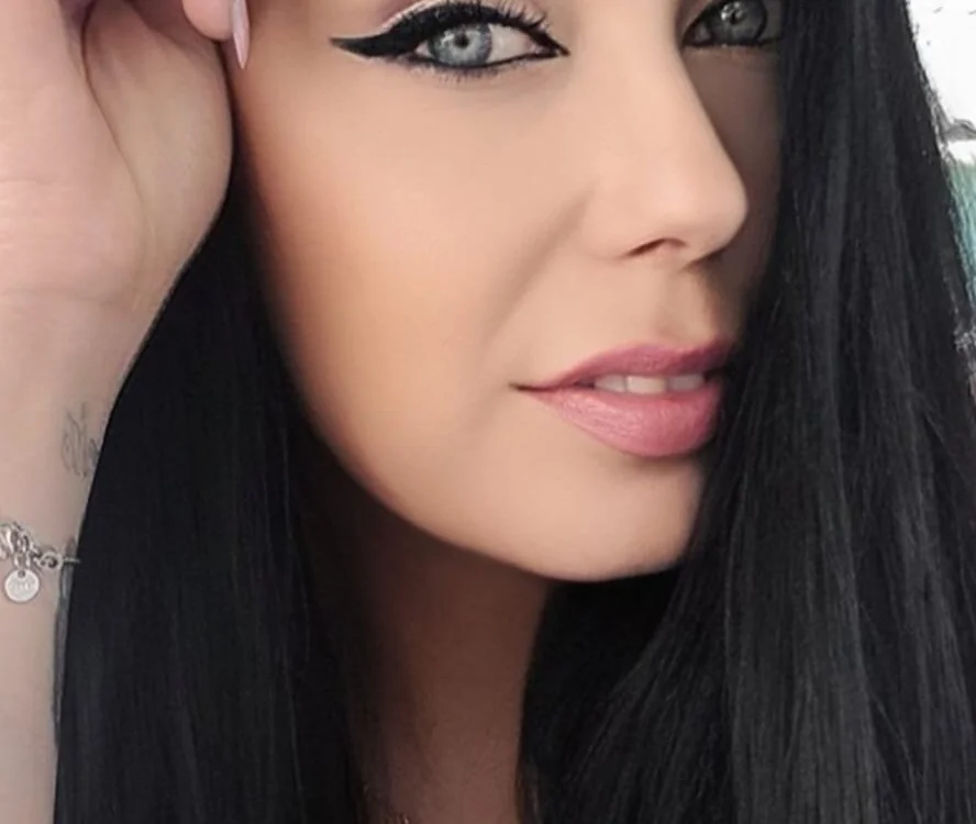 realporn's Offline Chat Room