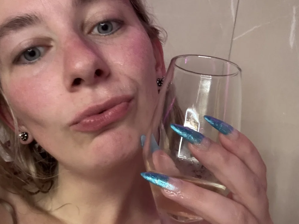 Offline chatovací místnost ginachiron