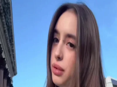 GawrLara - Girl 