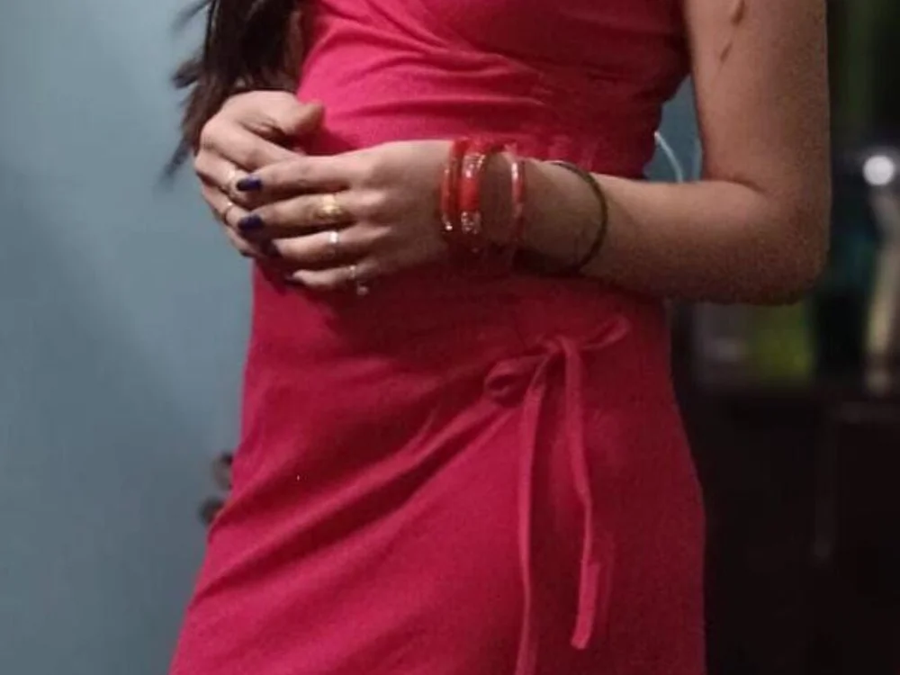 Meera_bhabi_121's most recent online preview