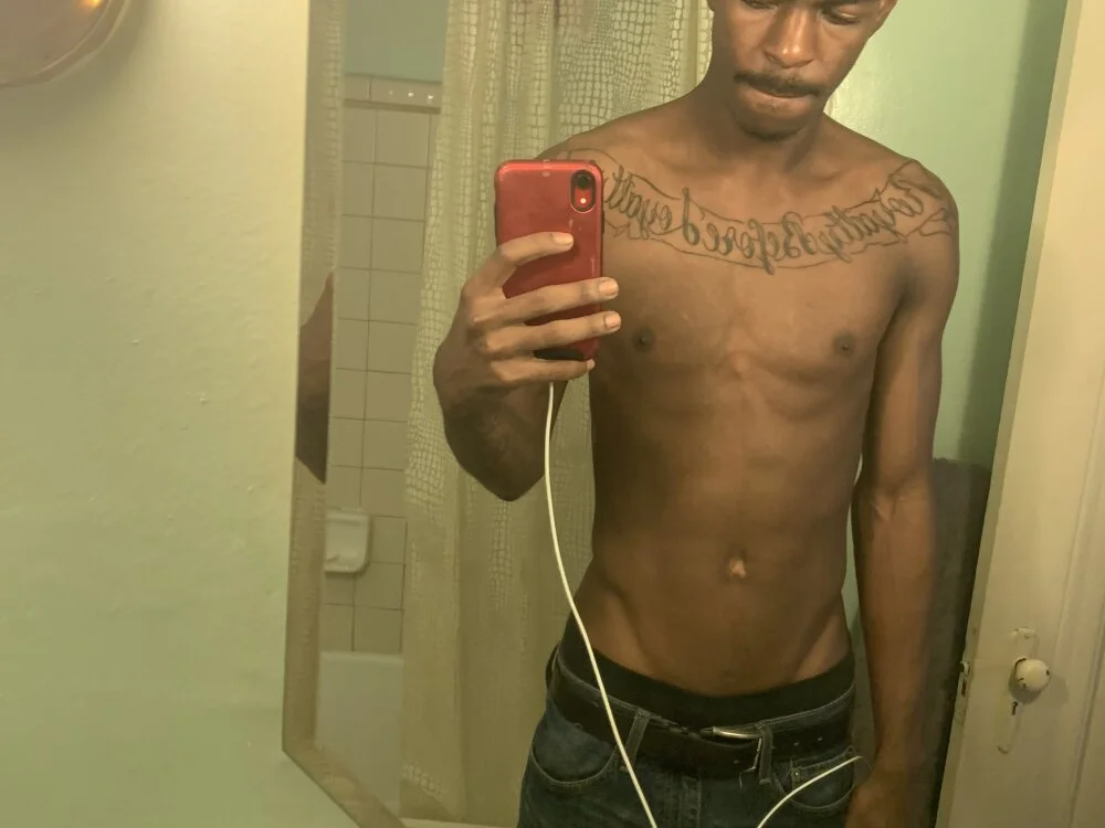 youtrynasee's Offline XXX Chat