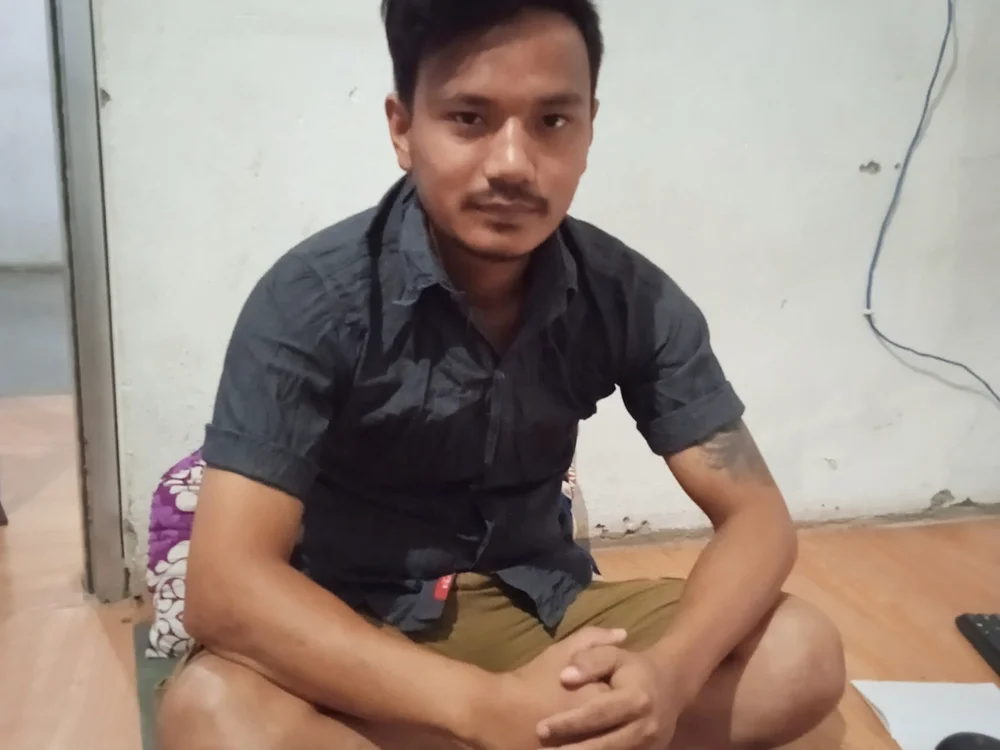 Rjthapa's Offline Chat Room