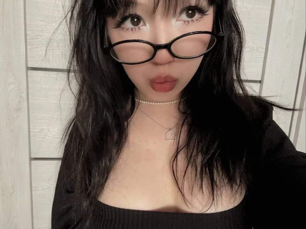 BonnieFosterr's Offline Chat Room