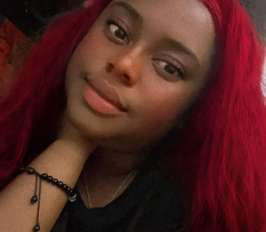 Dashika27 Adlı Modelin Çevrimdışı XXX Sohbeti