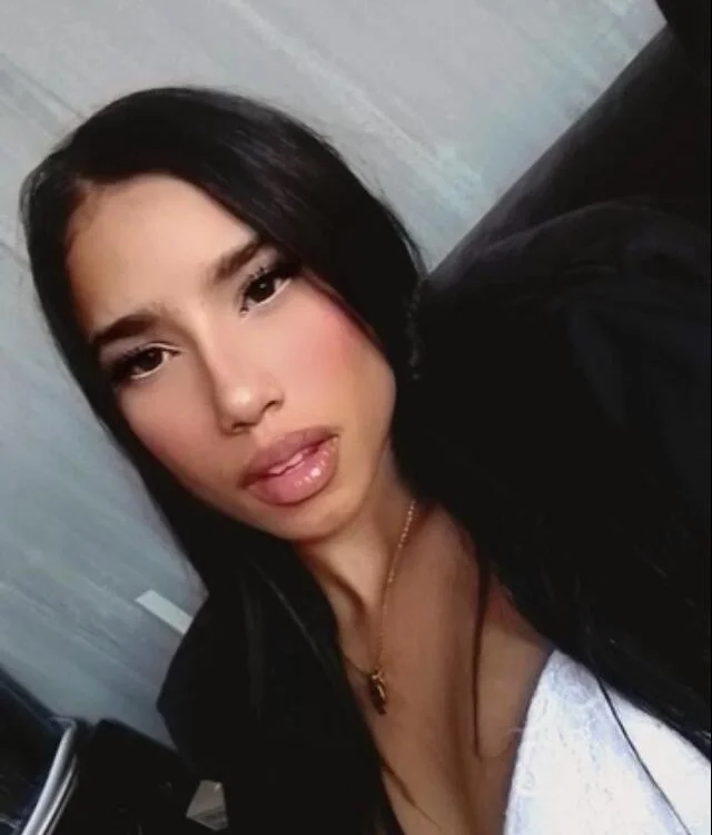 Praga_Pink's Offline XXX Chat