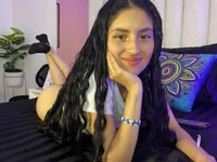 XXX chat uživo modela soffy_hilltom