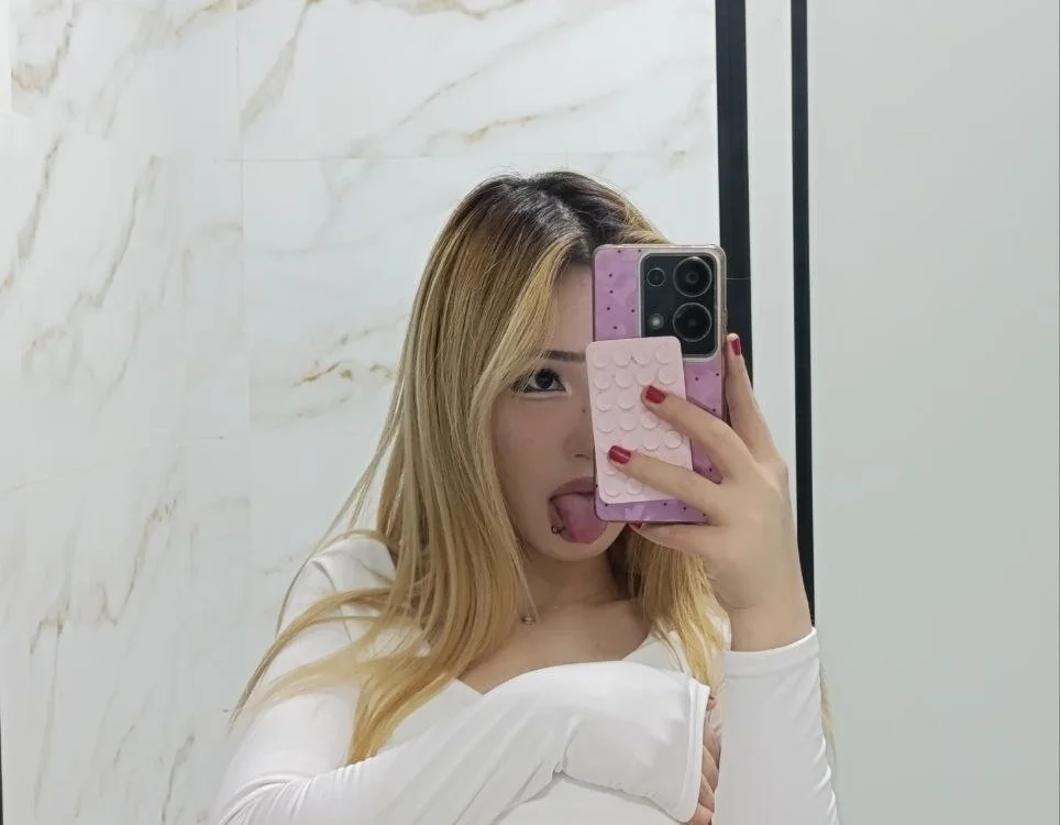Offline chatovací místnost dionlee69