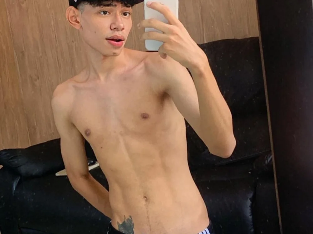 Daviid_laidd Adlı Modelin Çevrimdışı XXX Sohbeti