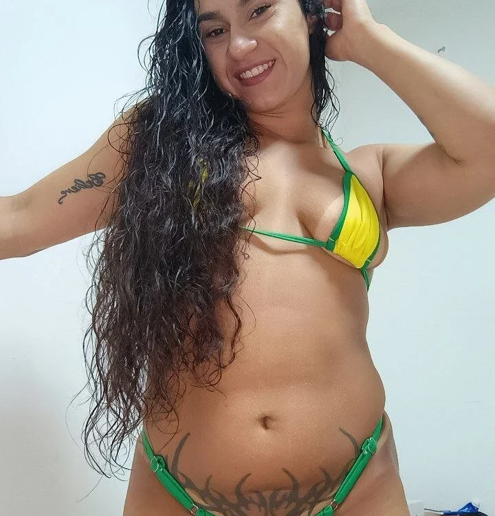 yummi_greluda's Offline XXX Chat