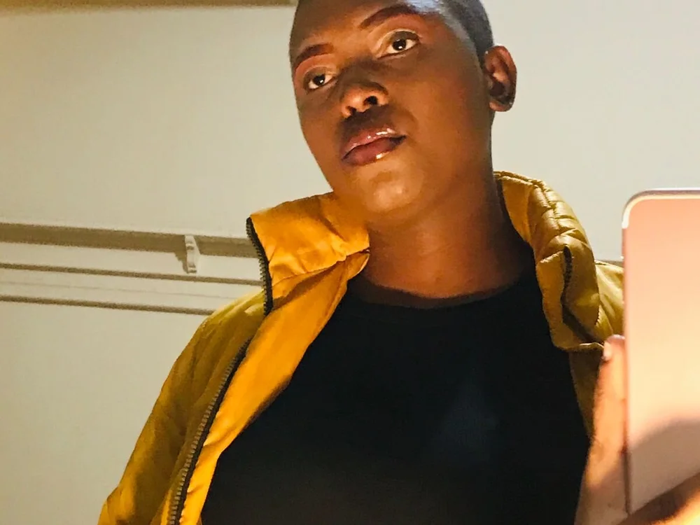 khensani_'s Offline Chat Room