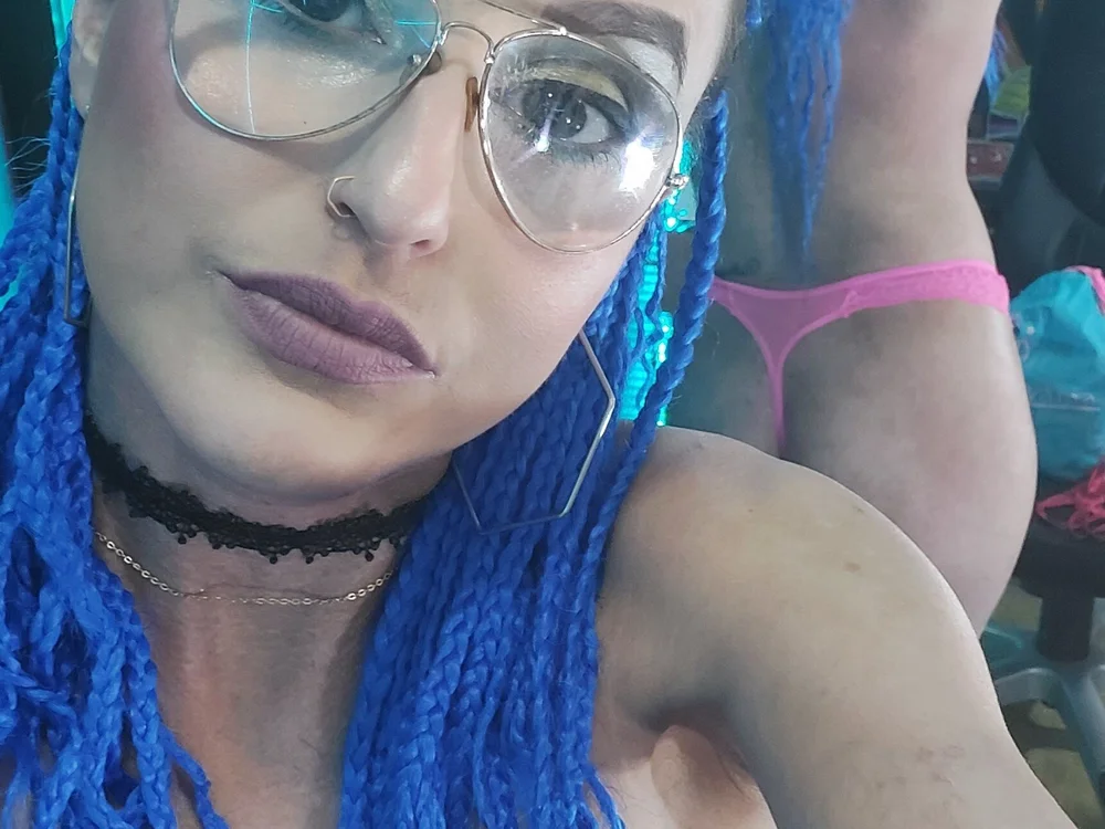 diamoond_'s Offline Chat Room