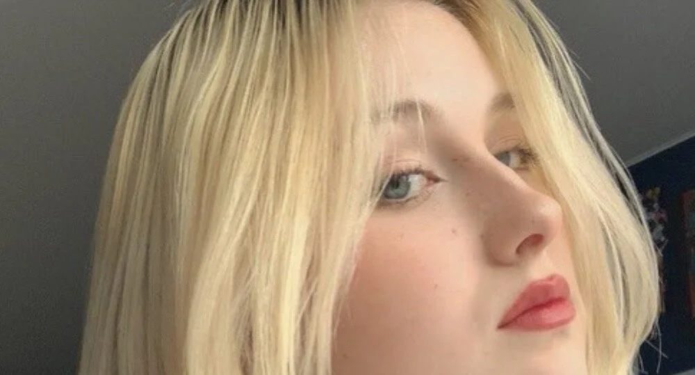 IdaEstel Obrolan XXX Offline