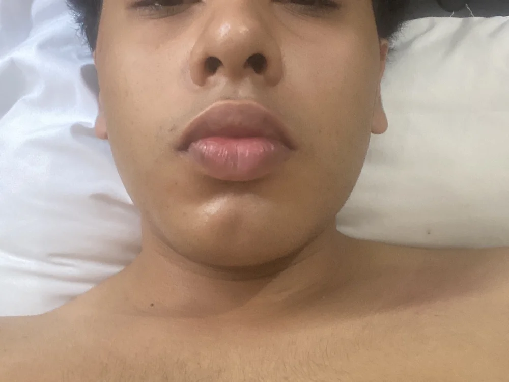 Danielglez0521's Offline XXX Chat