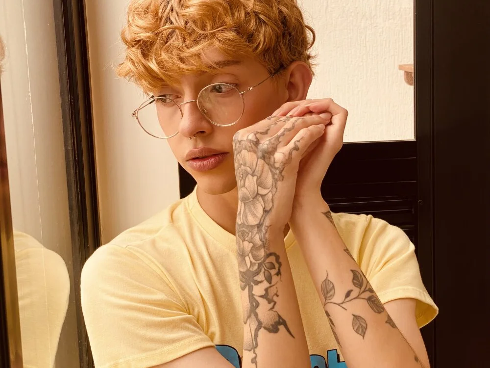 lyamthommpson – Offline XXX chat