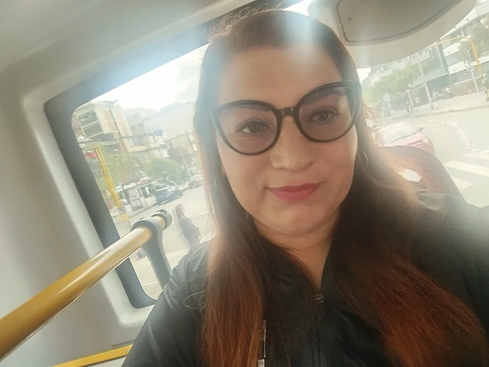 lindassmia's Offline Chat Room