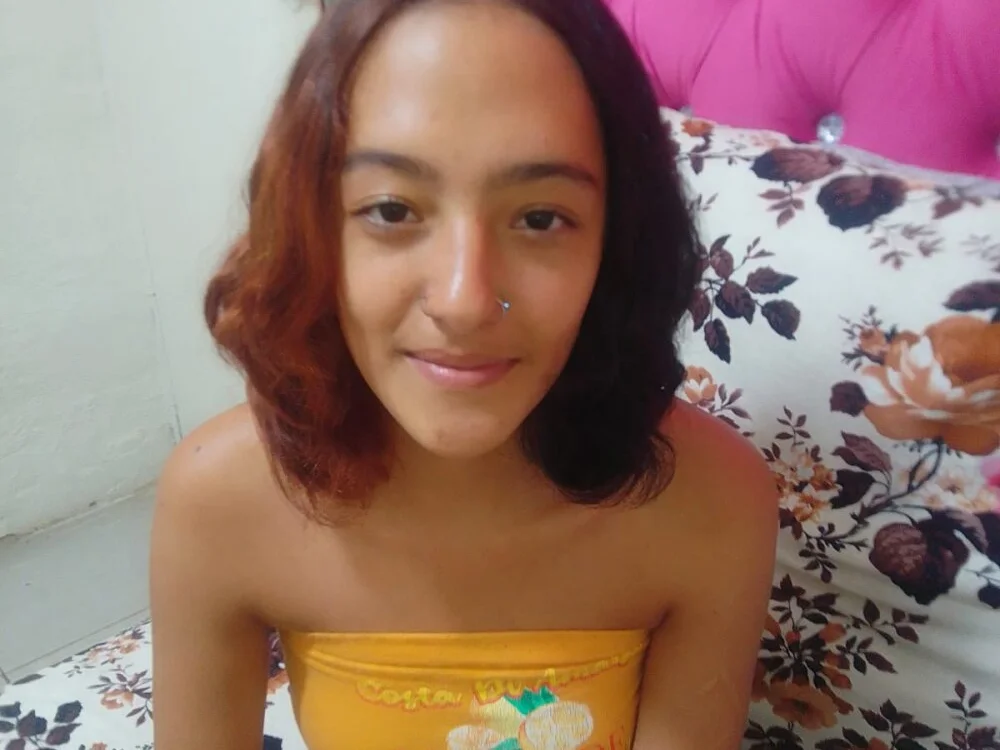 CuteBubbles13th's Live XXX Chat