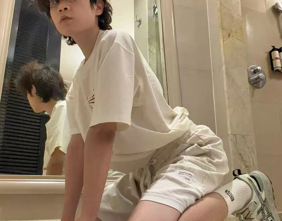 Offline XXX chat SpottyPup