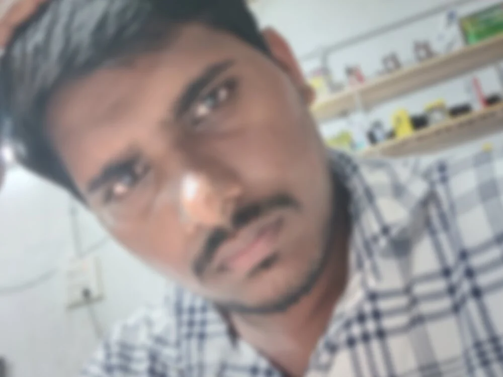 Markroco696 অফলাইন XXX চ্যাট