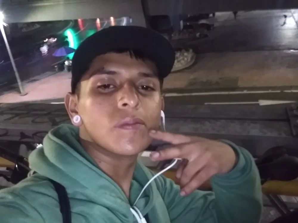 Jhonatan_42005 offline chatrum