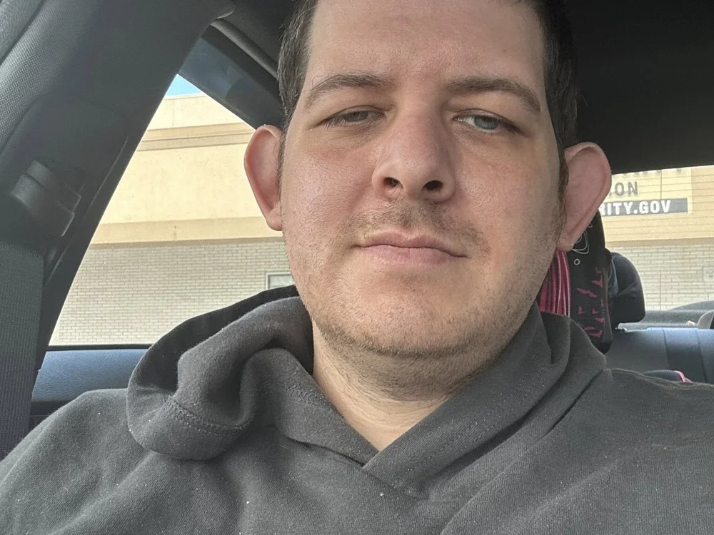 nick200204's Offline Chat Room