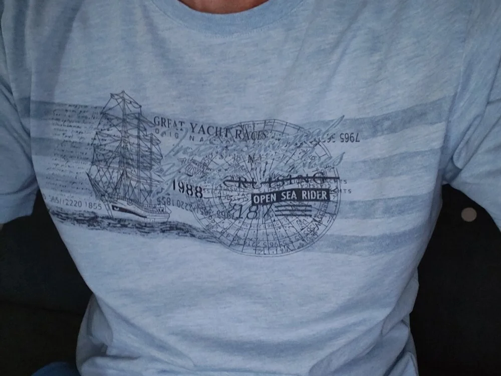 Fearlesseyes Adlı Modelin Çevrimdışı XXX Sohbeti