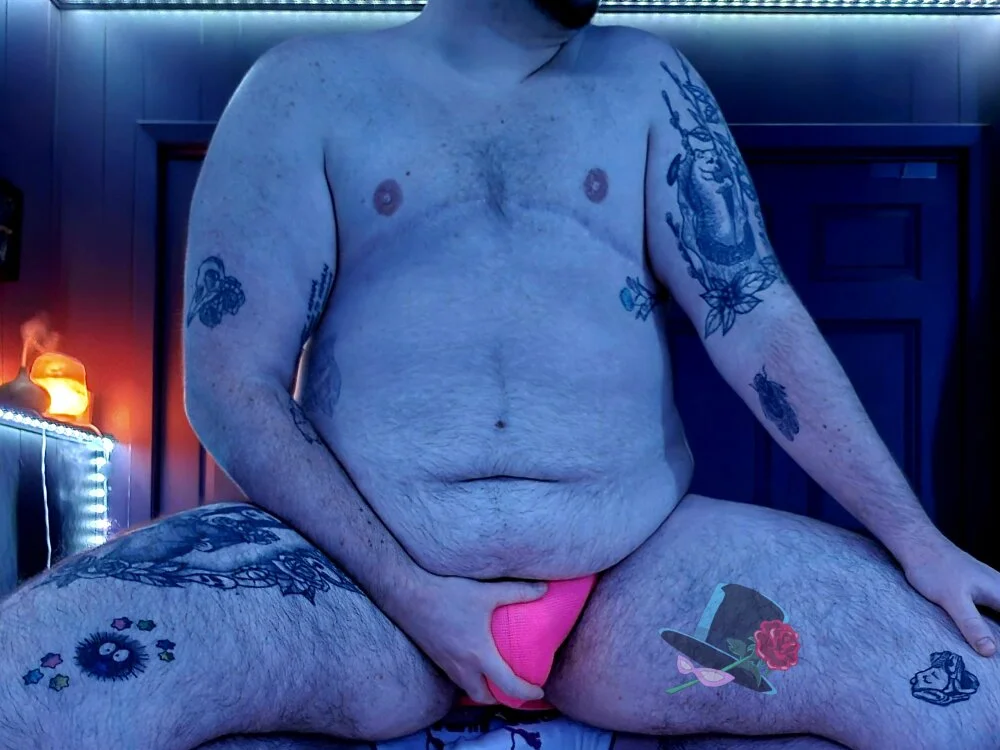 tuxedomasc95 offline XXX-chat