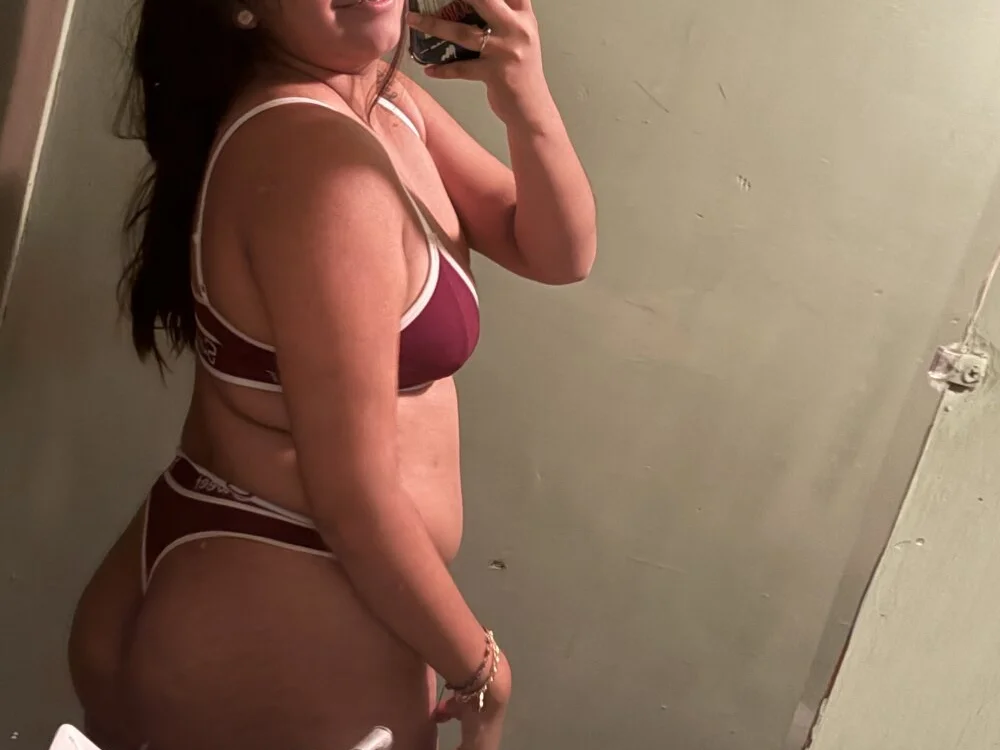 Lamorenita24 Chat XXX Ngoại tuyến