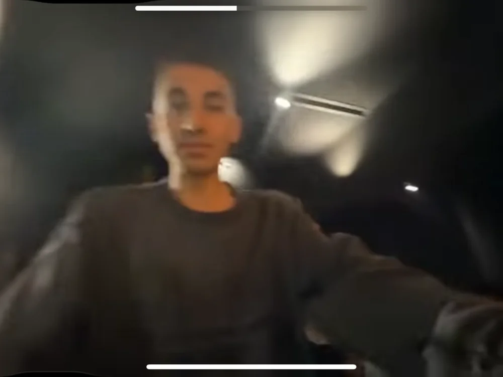 ozgurvv34's Offline Chat Room