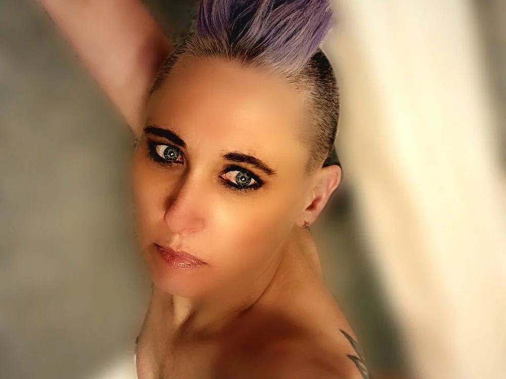 MohawkGirl21 오프라인 XXX 채팅