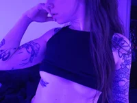 EmilieEdelana – Naživo XXX chat