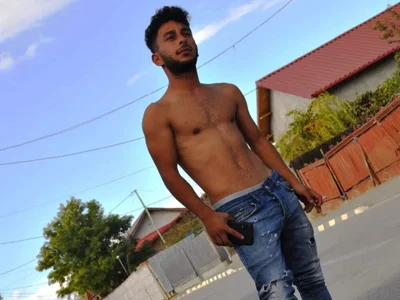 Cam boy Iulianmarius12