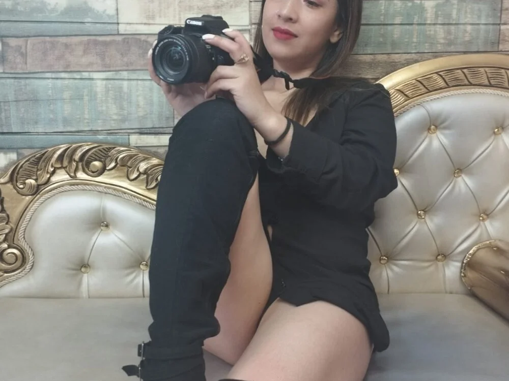 Офлайн-чат XXX DanaMontana