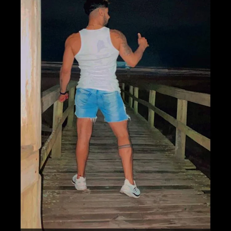 brotherdot Offline XXX-Chat