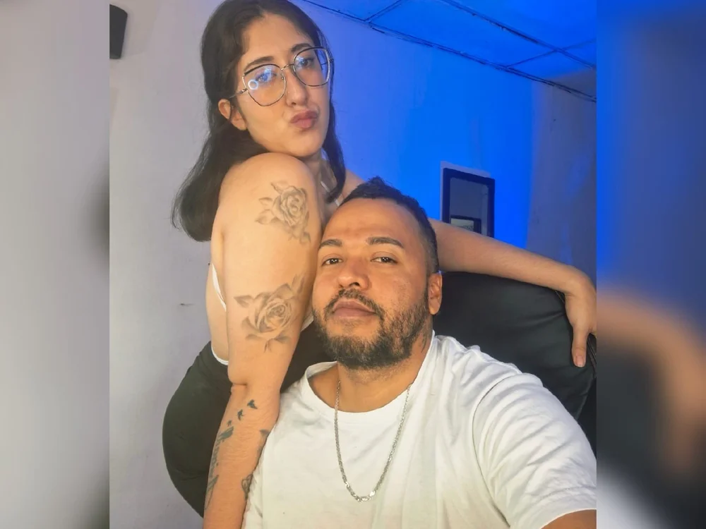 Sharoncrazy_1's Offline XXX Chat