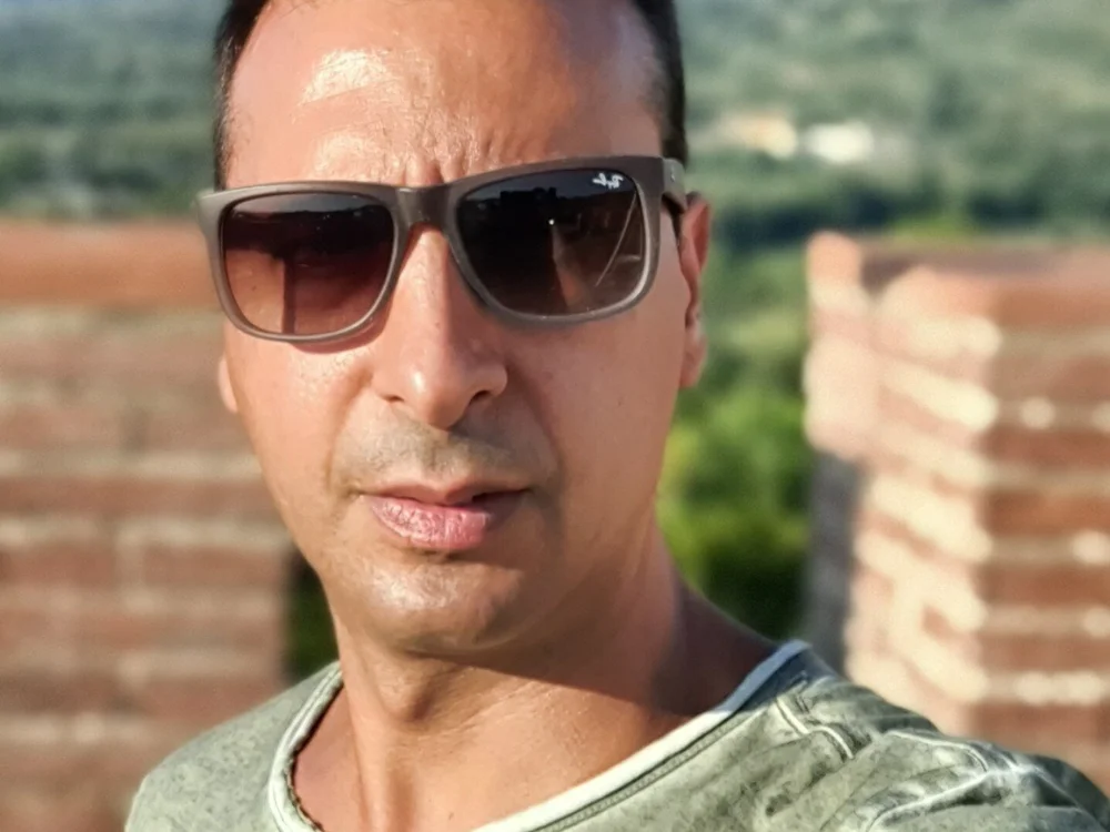 skilfulneoprene's Offline XXX Chat