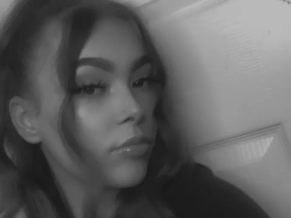 Lavish_Layla27X offline chatrum