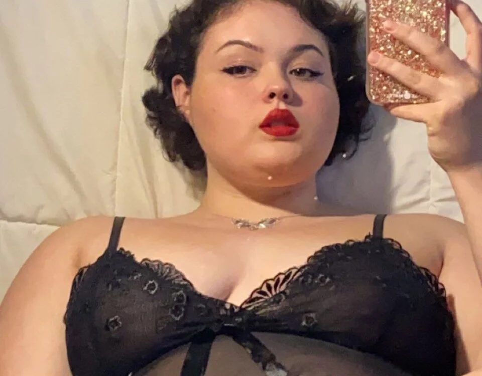 moniquesq's Offline Chat Room