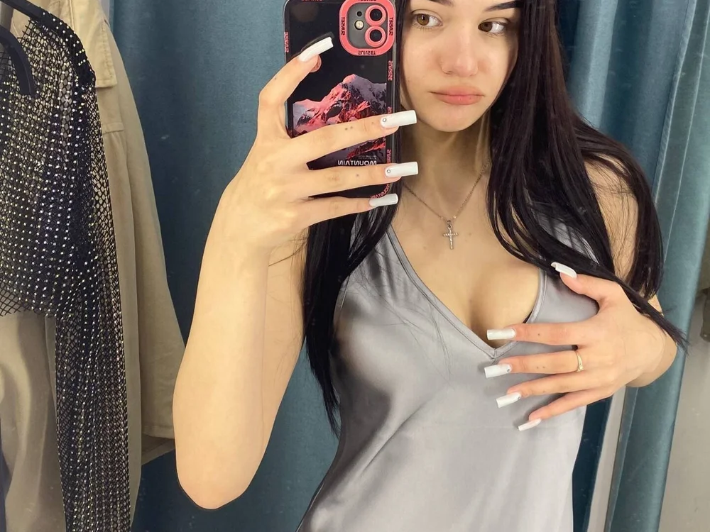 helena_doll's Offline XXX Chat
