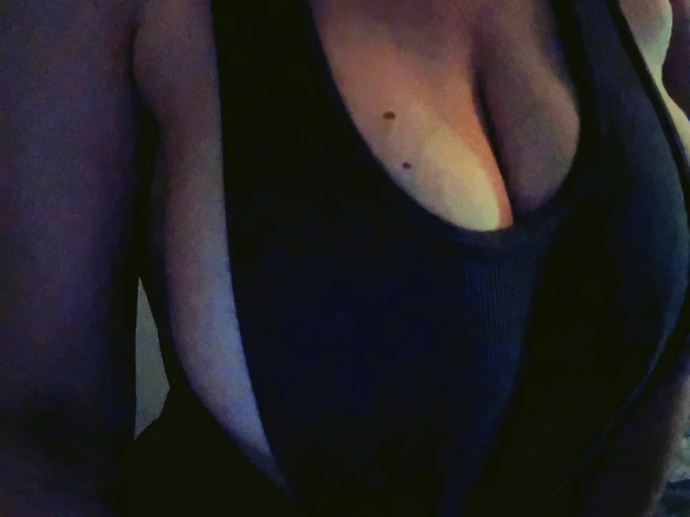 Chatroom XXX hors ligne de juicyjuggs13