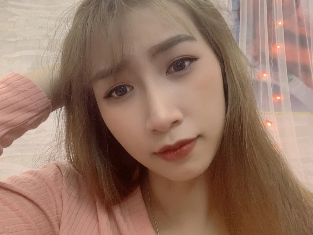 Kitty_Lora's Offline XXX Chat