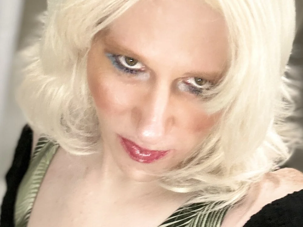 LylaBlack's Offline XXX Chat