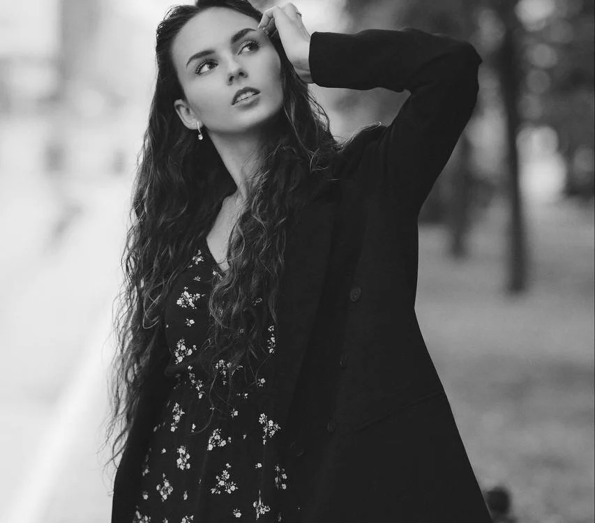 แชท XXX ออฟไลน์ของ HermilaMcintyde