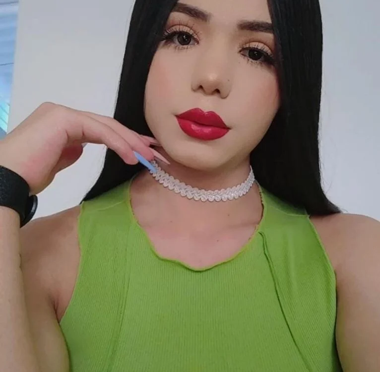andrysofia's Offline Chat Room