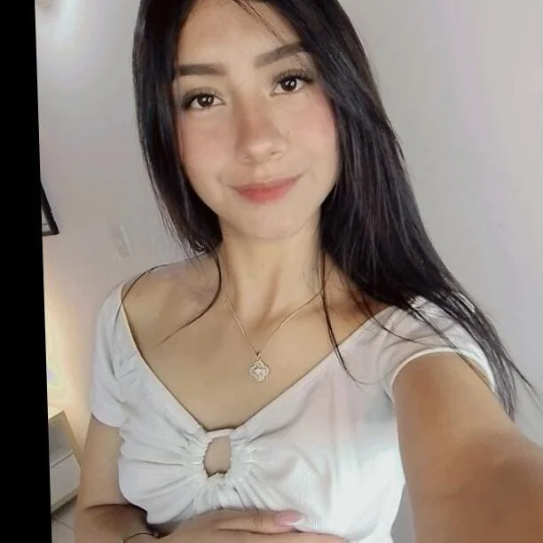 Czat XXX offline – Mia_clark18