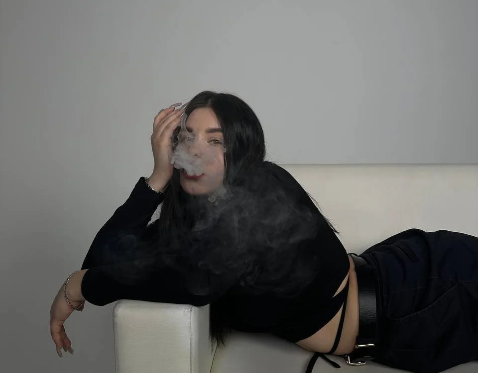 Honeyed_Words offline chatrum