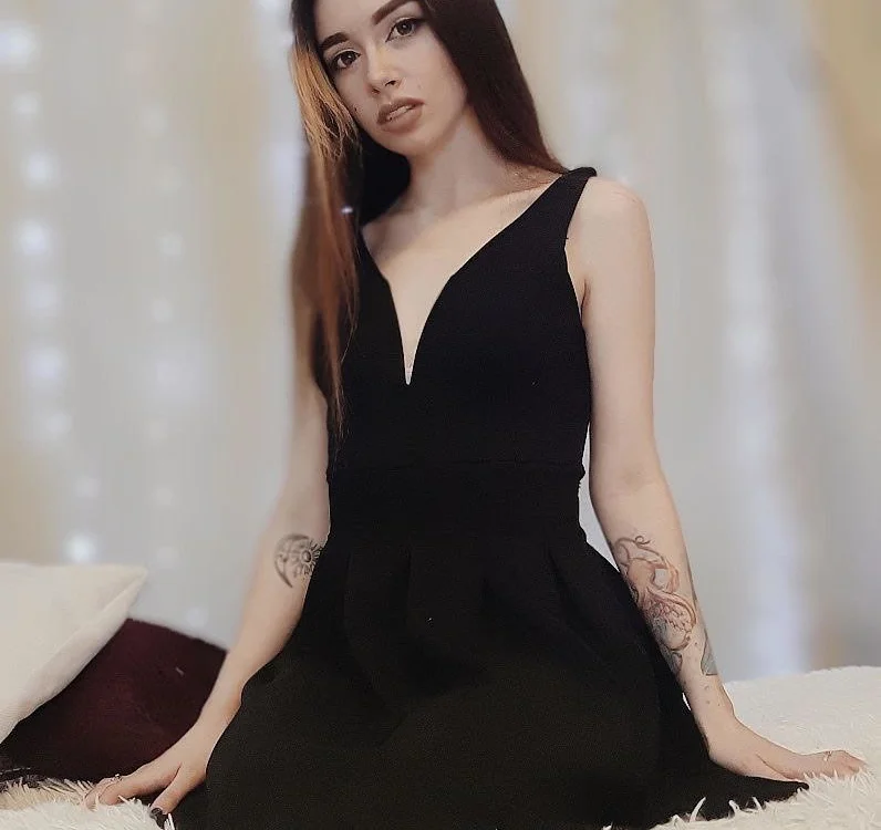 CarrieNessLuv's Offline XXX Chat