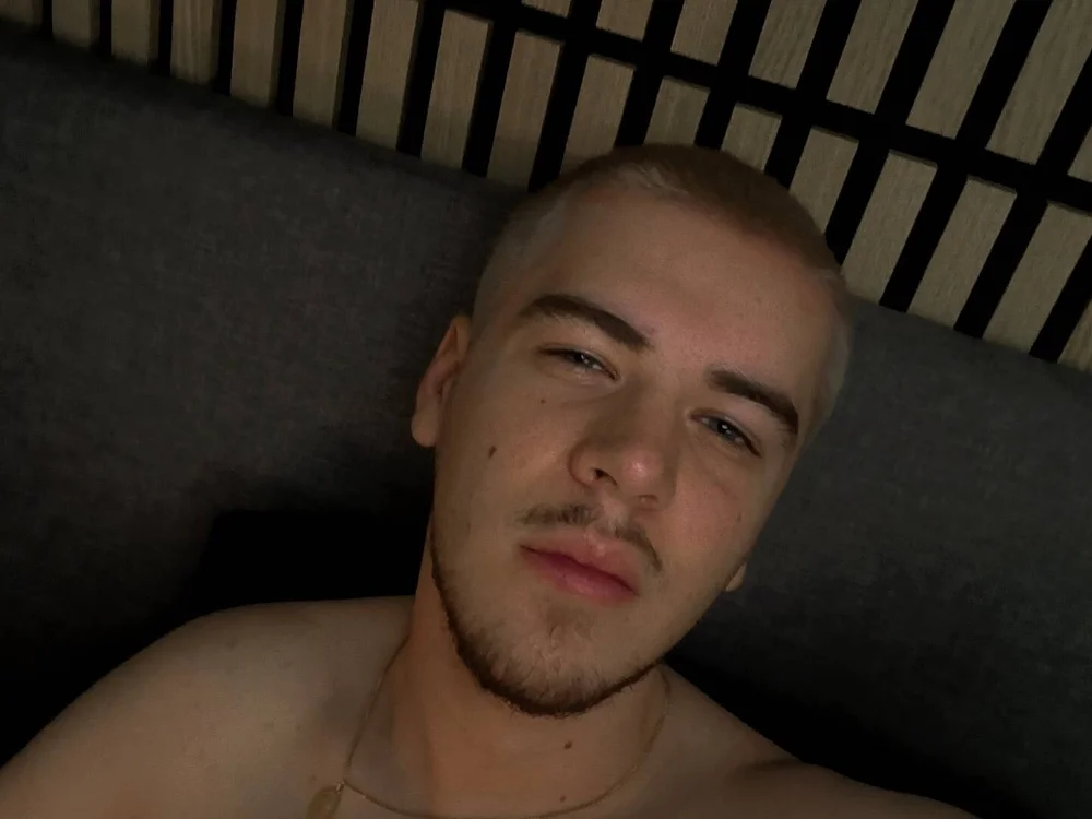 Sari3l's Offline XXX Chat