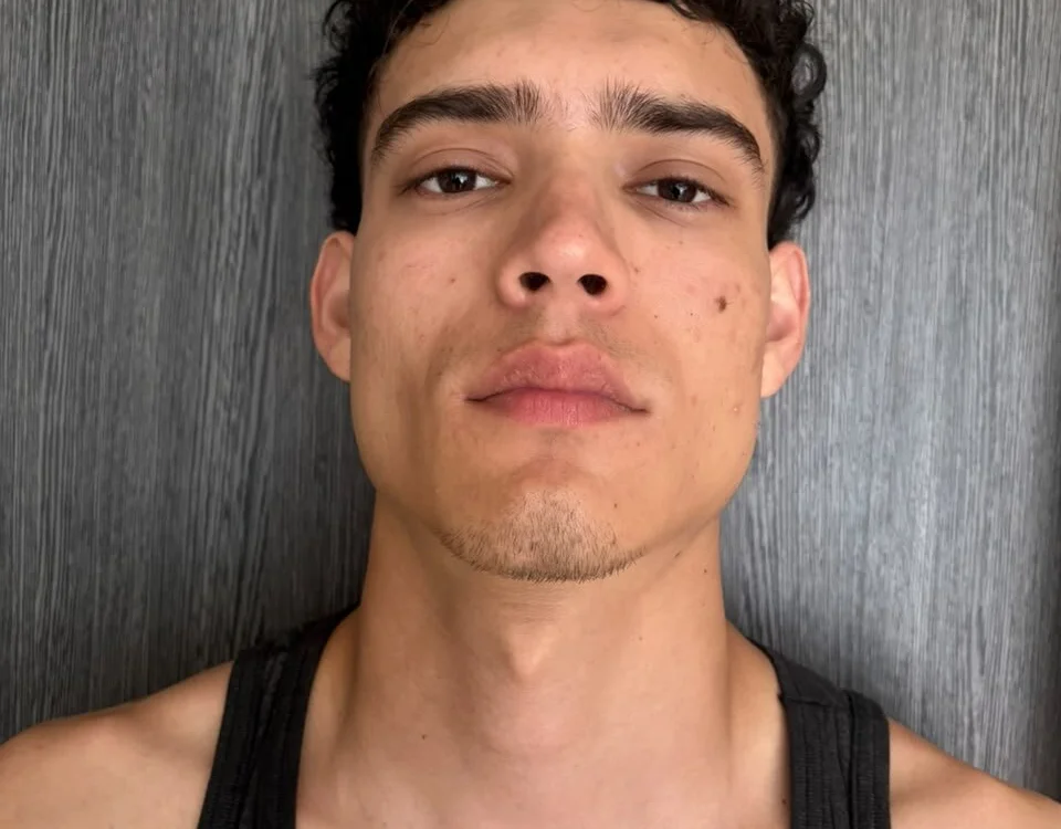 Brunodid_ Adlı Modelin Çevrimdışı Sohbet Odası